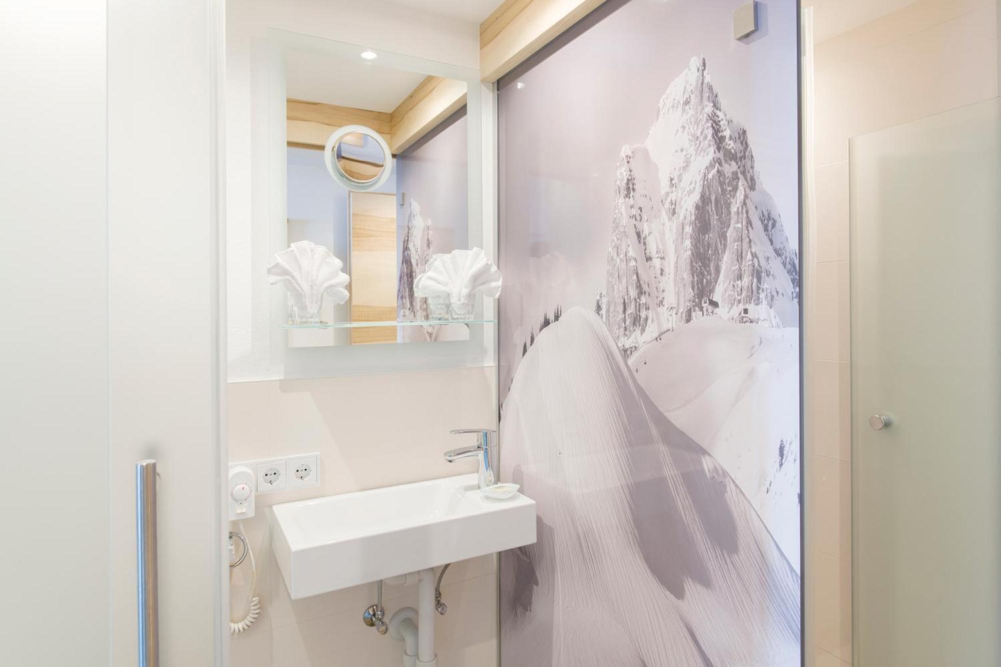Hotel Anemone Lech am Arlberg Ruang foto